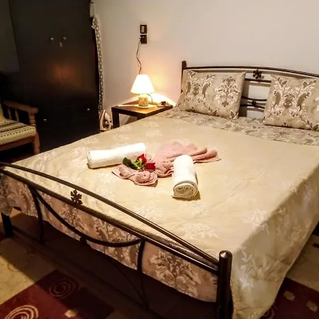 Tanias House Apartman Sziátiszta